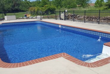 What does my in-ground vinyl liner pool warranty cover?