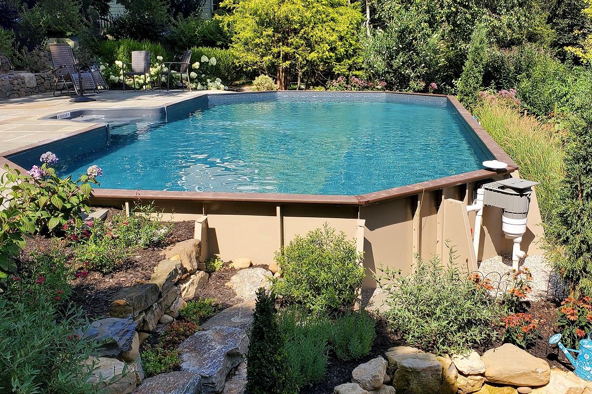 Highland Semi-In-Ground Pools: Pools for Challenging Spaces